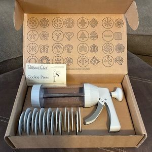 Pampered Chef cookie press. Never used. Original box.